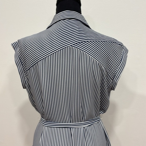LOFT stunning navy pinstripe shirt dress. Fully lined, size PS. NEW NEVER WORN!! - Picture 3 of 3
